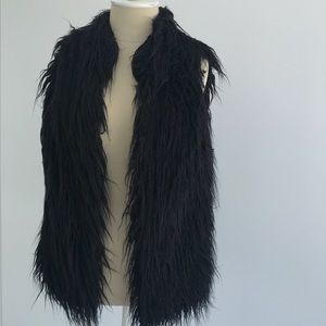 Faux Fur Black Sleeveless Vest